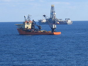 workboats 300px-Toisa_Perseus&Discoverer_Enterprise