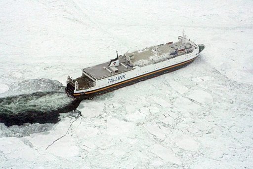ship_in_ice
